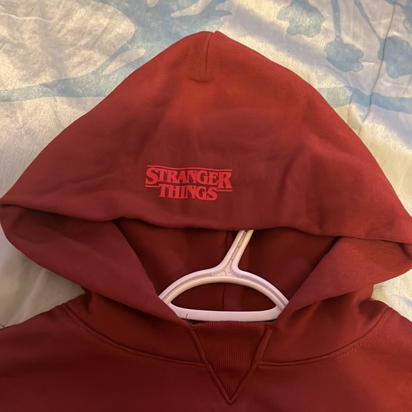 Gap × Stranger Things Teen Upside Down Gap Logo Hoodie - Picture 3 of 4
